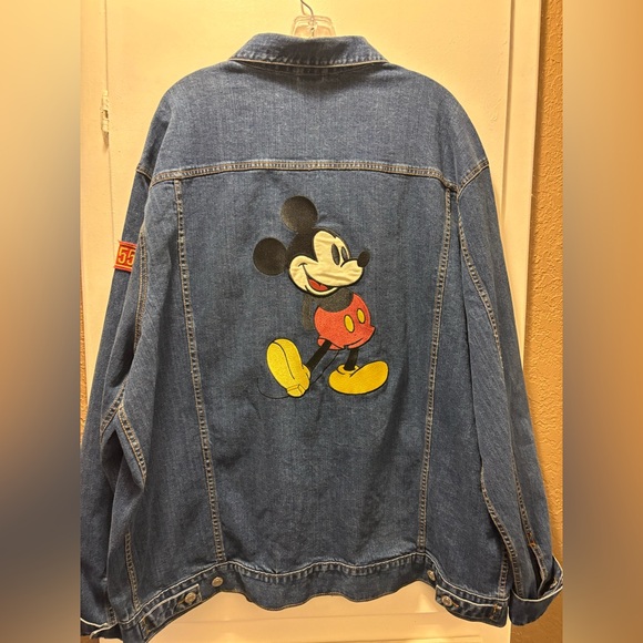 Disneyland Denim Jacket Embroidered Mickey Mouse - Picture 1 of 10